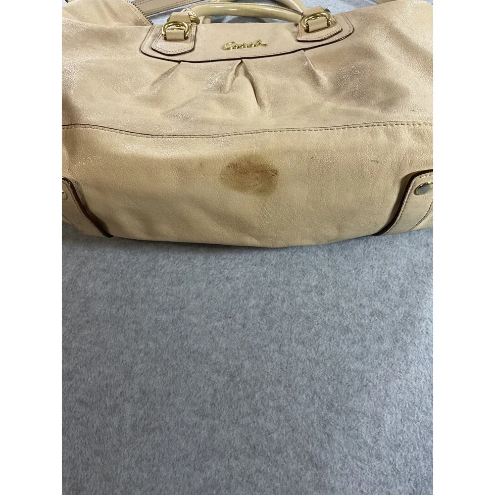 Coach Cream Leather Satchel Shoulder Bag Gold Hardware Pleated Large Handbag